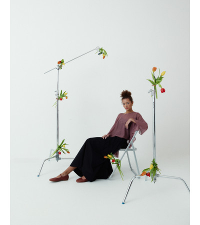 CAPA SEMITRANSPARENTE CON CAÍDA ASIMÉTRICA | MULAYA