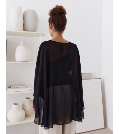 CAPA SEMITRANSPARENTE CON CAÍDA ASIMÉTRICA | MULAYA