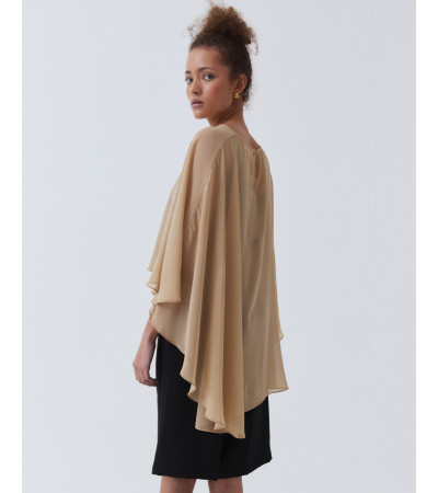 CAPA SEMITRANSPARENTE CON CAÍDA ASIMÉTRICA | MULAYA