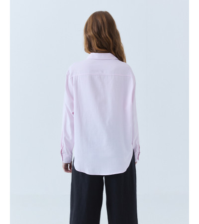 CAMISA BÁSICA CON CUELLO SOLAPA Y BOTONES | MULAYA