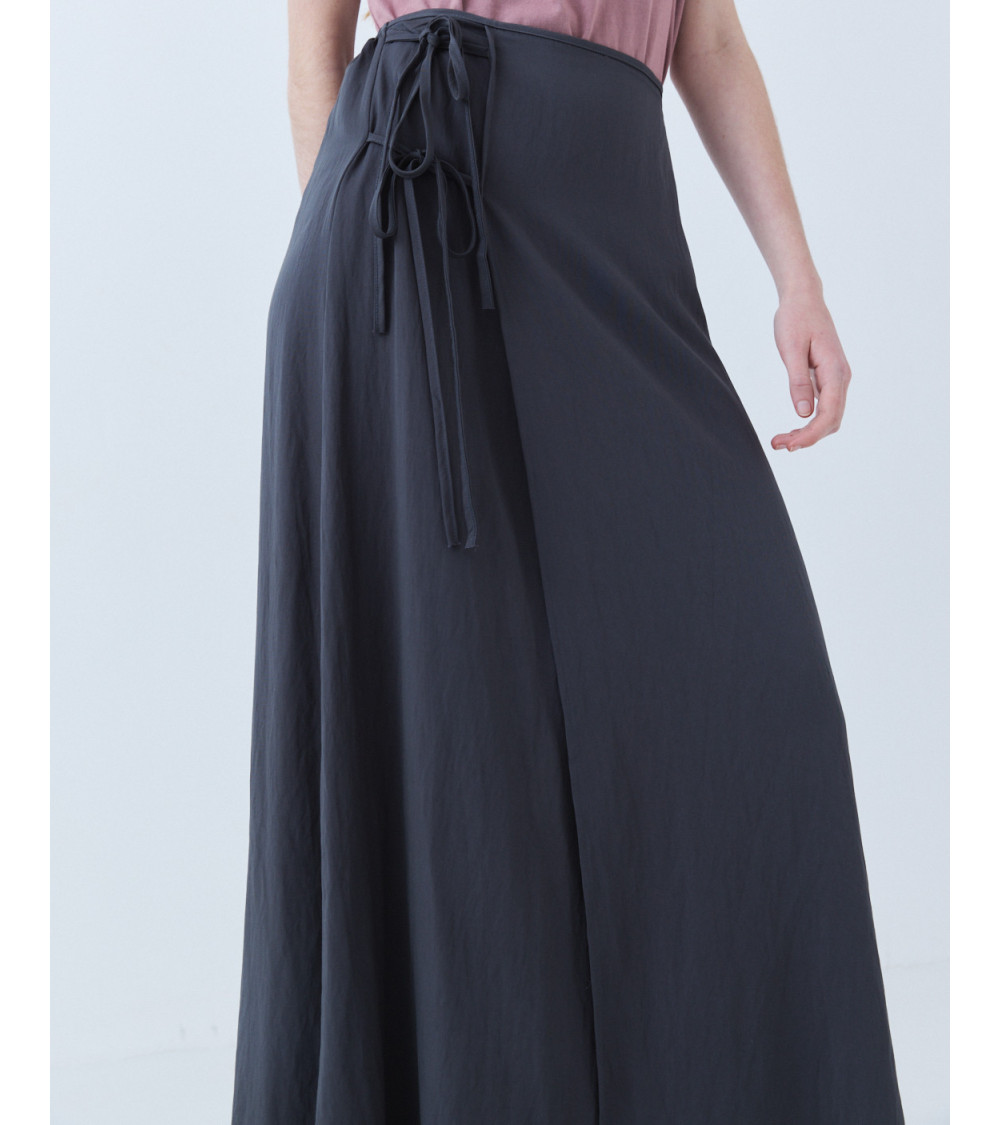 FALDA DETALLE LAZADO