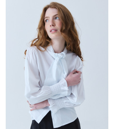 CAMISA DE ALGODÓN CON LAZADA Y PUÑOS VOLANTE | MULAYA