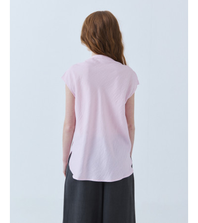 BLUSA MANGA SISA CON CUELLO MAO Y ESCOTE PICO | MULAYA