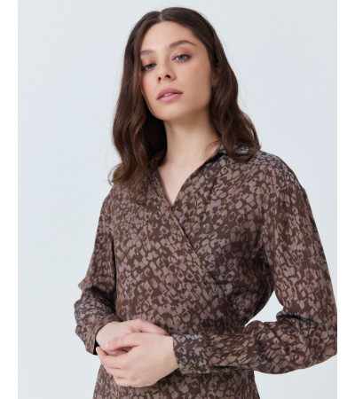 BLUSA CRUZADA CON LAZADA Y ESTAMPADO | MULAYA