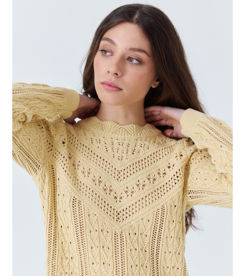 JERSEY DE PUNTO CALADO CON CUELLO REDONDO | MULAYA