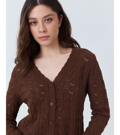 CÁRDIGAN DE PUNTO CALADO CON CUELLO PICO | MULAYA