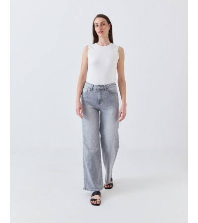 JEANS RECTOS DE TIRO ALTO CON TACHUELAS | MULAYA