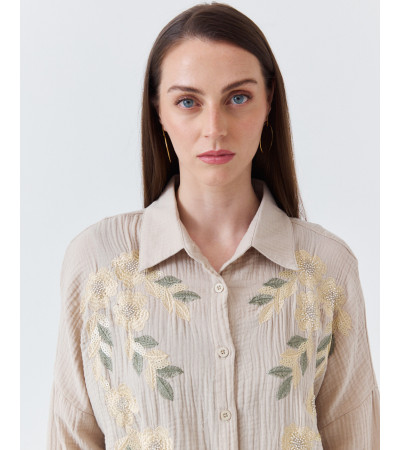 CAMISA DE FLORES BORDADAS CON CANUTILLOS Y LENTEJUELAS | MULAYA