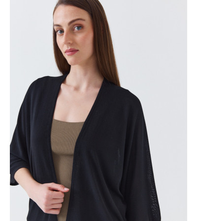 KIMONO CORTO DE PUNTO CON MANGA MURCIÉLAGO | MULAYA