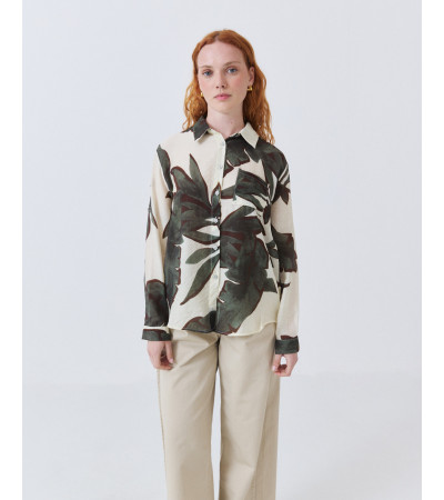 CAMISA SEMITRANSPARENTE CON ESTAMPADO DE HOJAS | MULAYA