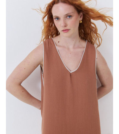 VESTIDO LARGO FLUIDO CUELLO PICO | MULAYA