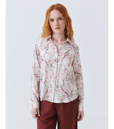 CAMISA ESTAMPADA CON CUELLO SOLAPA | MULAYA