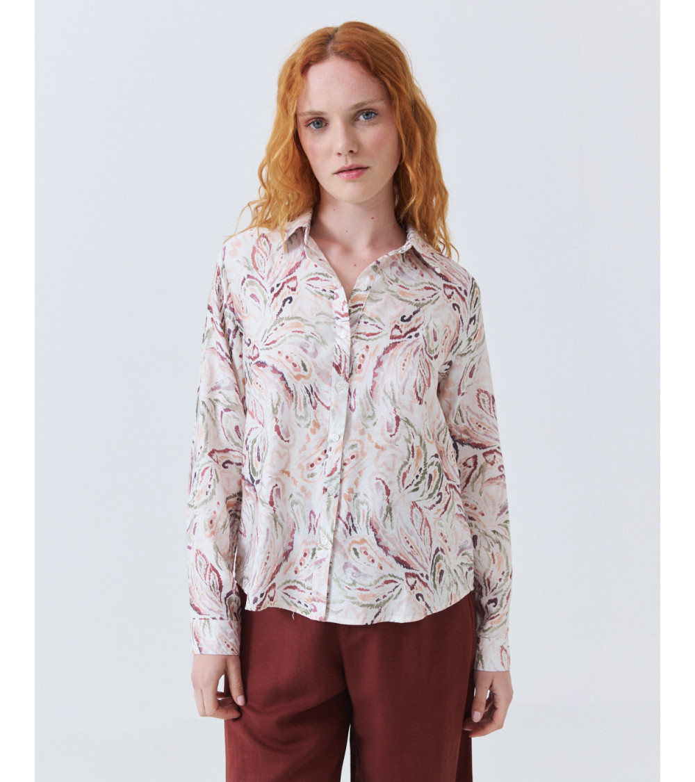 CAMISA ESTAMPADA CON CUELLO SOLAPA | MULAYA