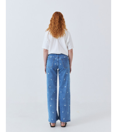 Jeans Wide Leg con Bordados de Flores | MULAYA
