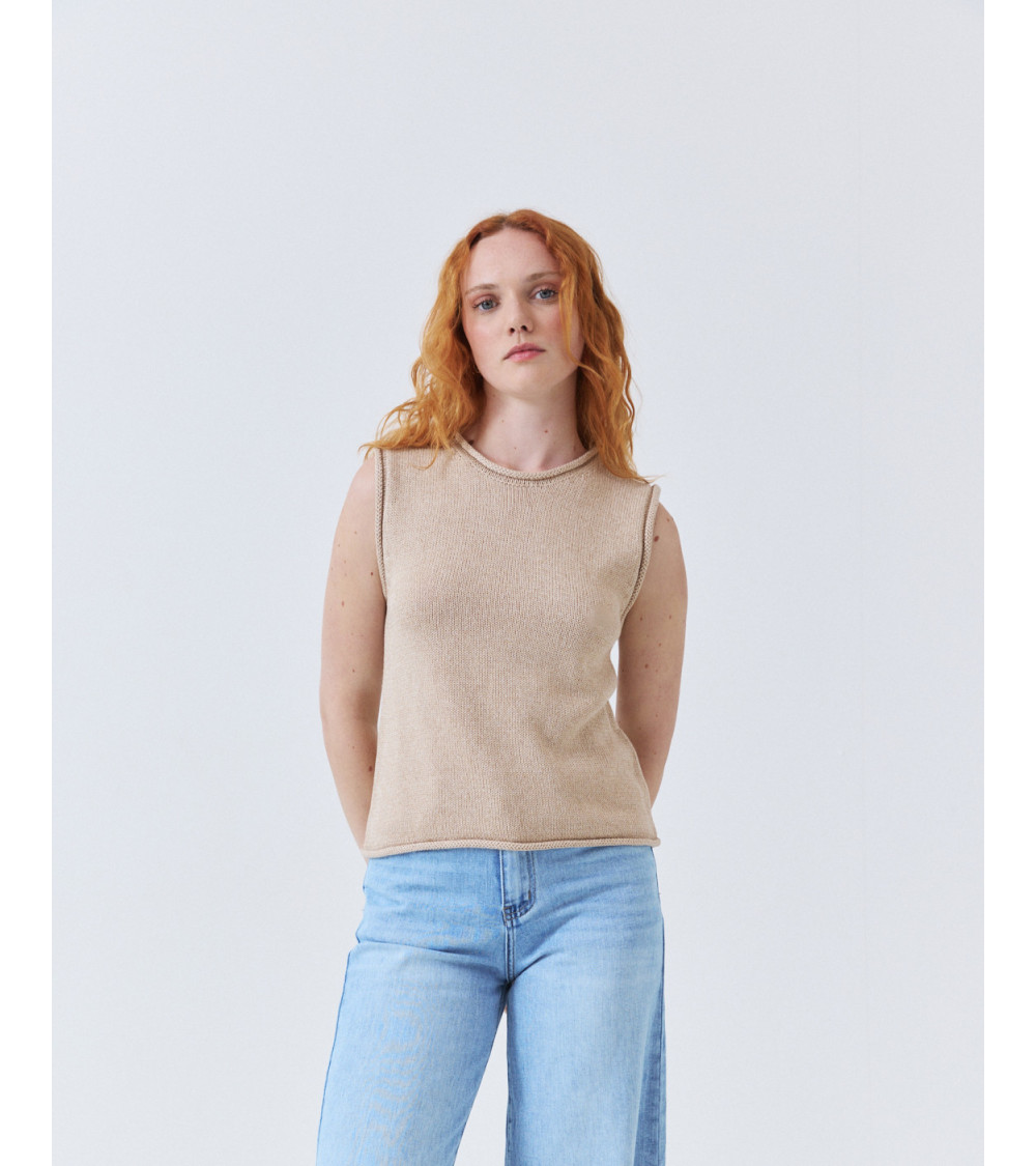 Chaleco de Punto con Cuello Caja y Detalle Sisa | MULAYA