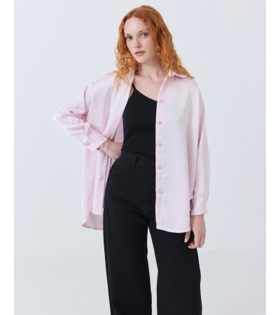 CAMISA SATINADA FIT OVERSIZE CON CUELLO SOLAPA | MULAYA