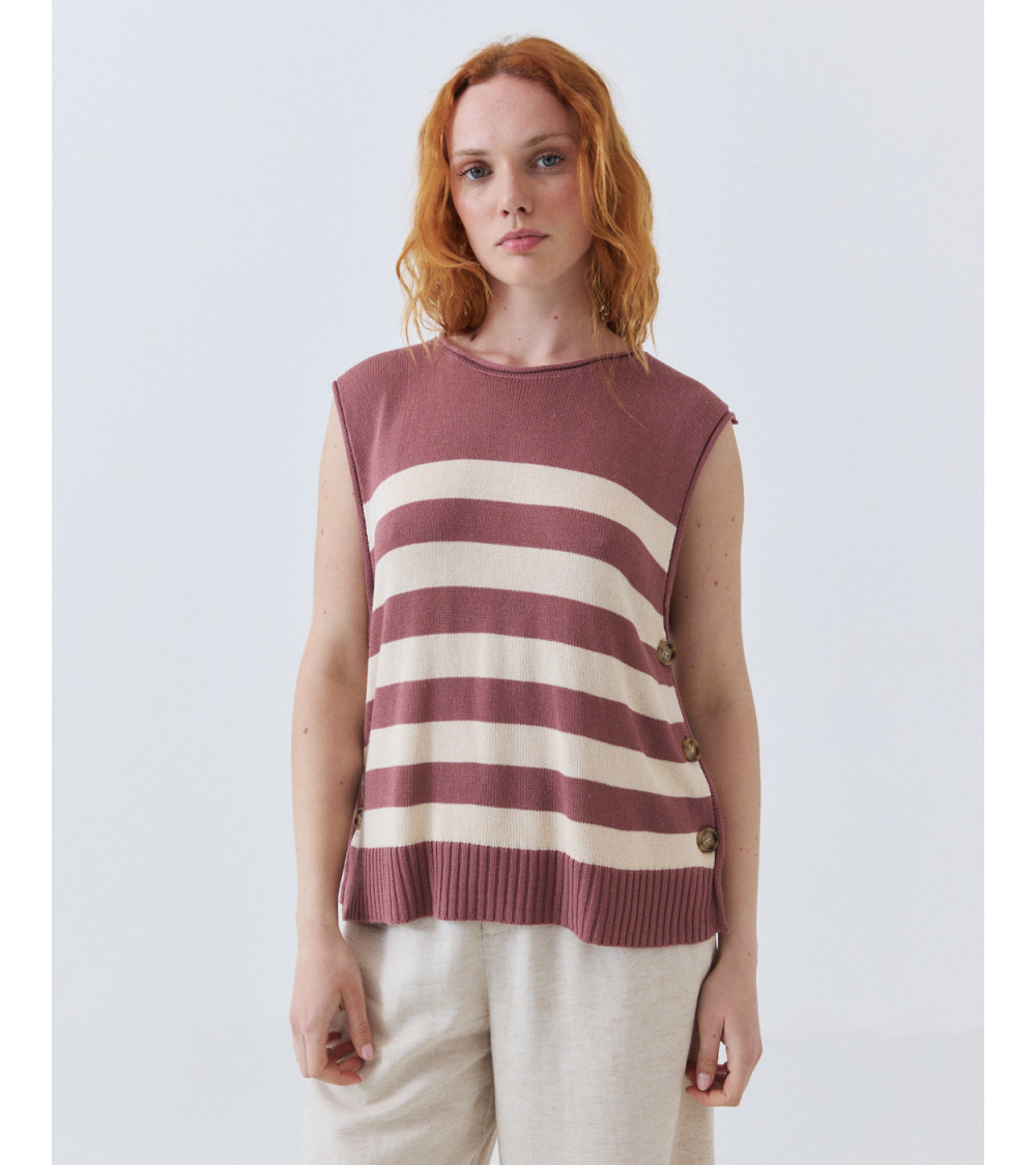 CHALECO DE PUNTO A RAYAS CON BOTONES LATERALES | MULAYA