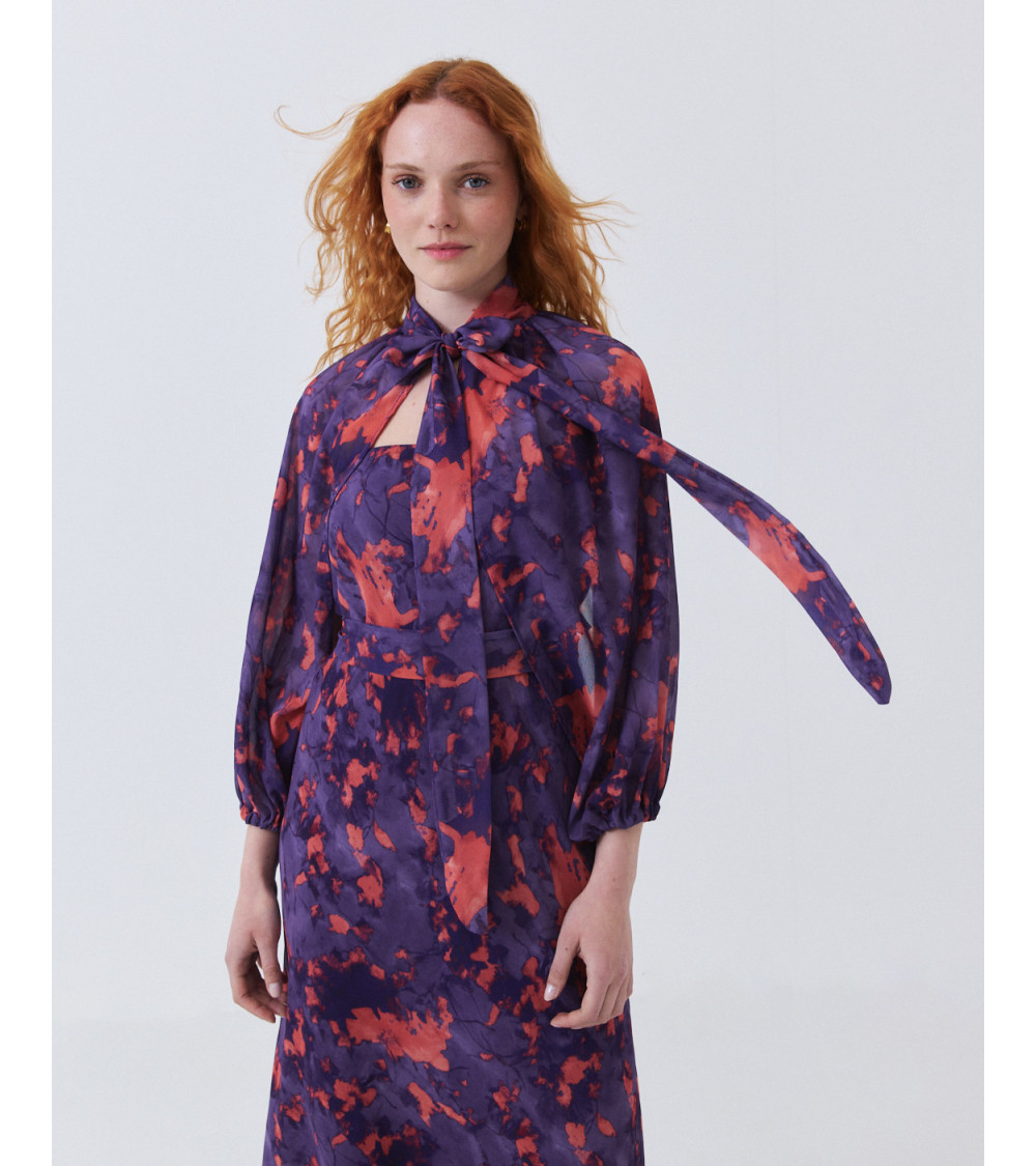 CHAL CON MANGAS Y LAZADA AL CUELLO ESTAMPADO | MULAYA