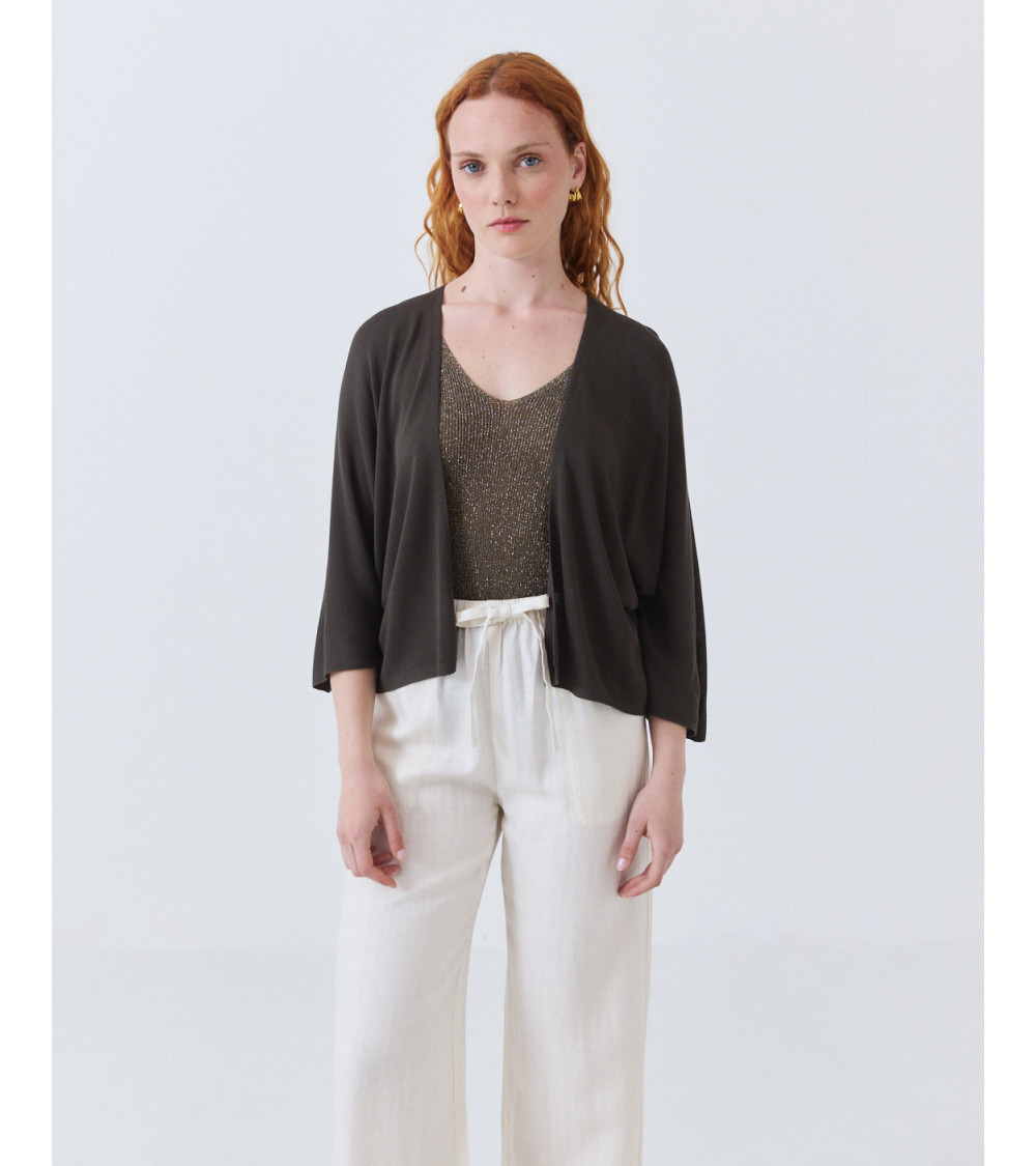 KIMONO CORTO DE PUNTO CON MANGA MURCIÉLAGO | MULAYA