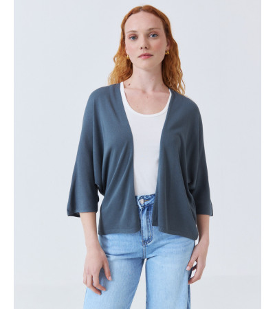 KIMONO CORTO DE PUNTO CON MANGA MURCIÉLAGO | MULAYA