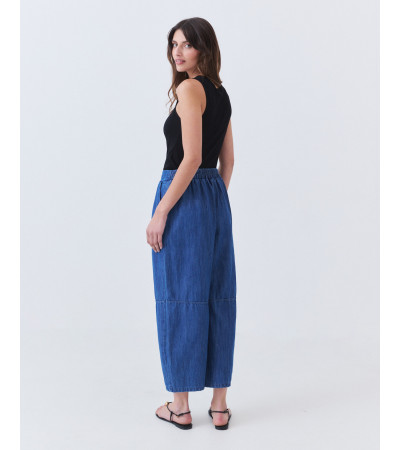 JEANS BARREL FIT CON DETALLE DE BLOQUES | MULAYA