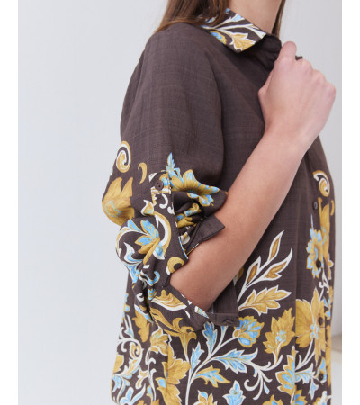 Camisa Estampada con Charreteras y Flores | MULAYA