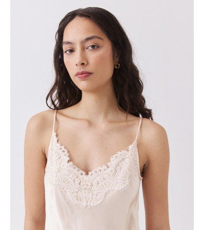 Top de Tirantes Finos con Detalle de Encaje | MULAYA