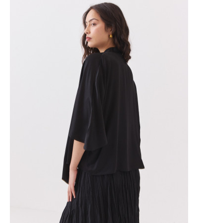 Kimono Corto con Mangas Campana y Bajo Asimétrico | MULAYA