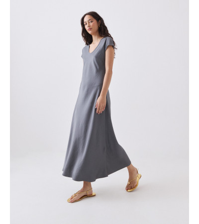 Vestido Largo Satinado con Cuello en Pico | MULAYA