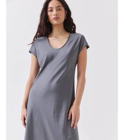 Vestido Largo Satinado con Cuello en Pico | MULAYA