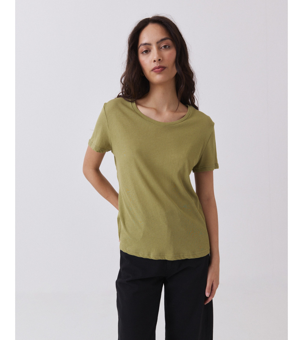 Camiseta Básica de Manga Corta y Cuello Redondo | MULAYA