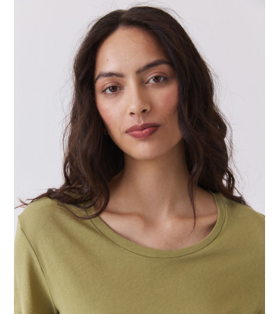 Camiseta Básica de Manga Corta y Cuello Redondo | MULAYA