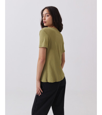 Camiseta Básica de Manga Corta y Cuello Redondo | MULAYA