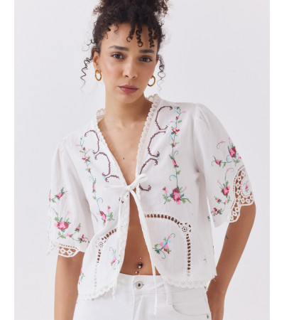 Top de Algodón con Bordado en Punto de Cruz y Encaje | MULAYA