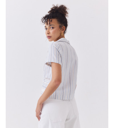 Camisa Rayas Crop con Encaje Frontal | MULAYA