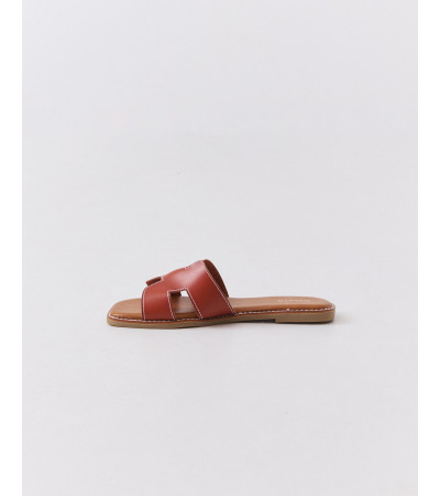 Sandalia Plana Pala "H" con Pespuntes Contraste | MULAYA