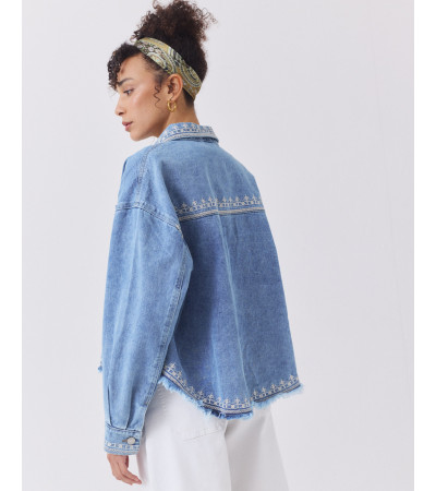 Chaqueta Denim Bordada con Bajo Desflecado | MULAYA