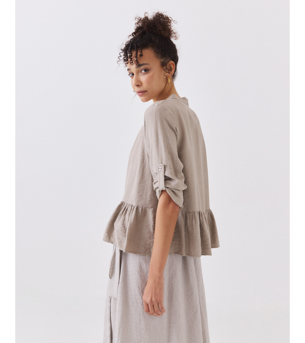 Chaqueta Ligera con Volantes y Charreteras | MULAYA