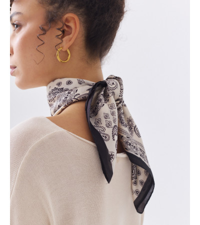 PAÑUELO BANDANA CUADRADO CON ESTAMPADO PATCHWORK | MULAYA