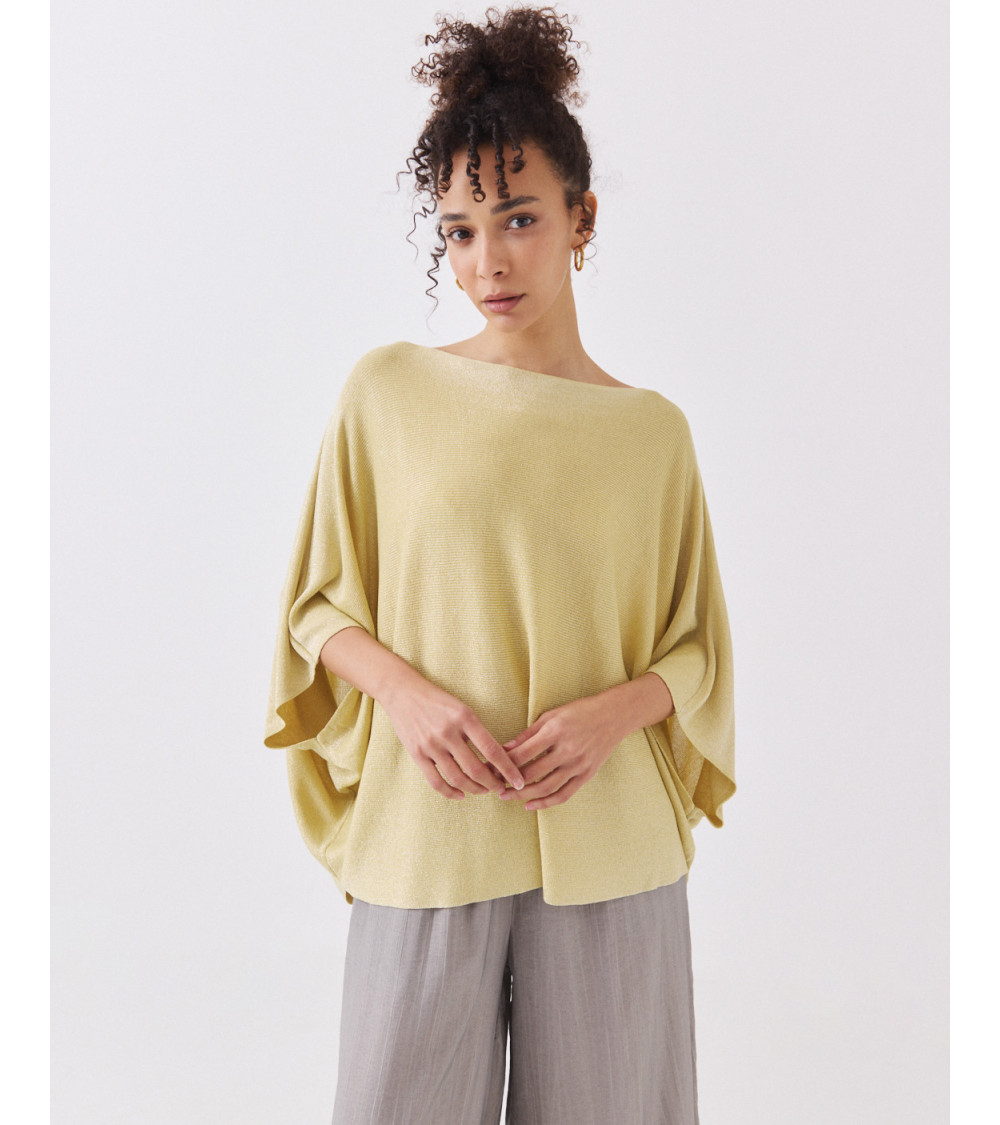 JERSEY BRILLANTE CON MANGA MURCIÉLAGO Y CUELLO BARCO | MULAYA