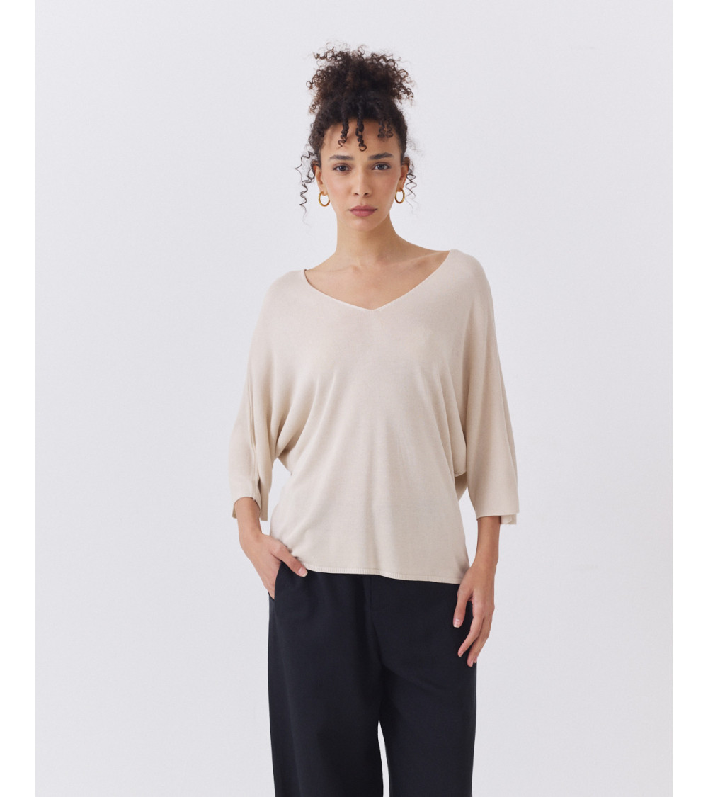 JERSEY DE PUNTO CON MANGA MURCIÉLAGO Y CUELLO EN V | MULAYA