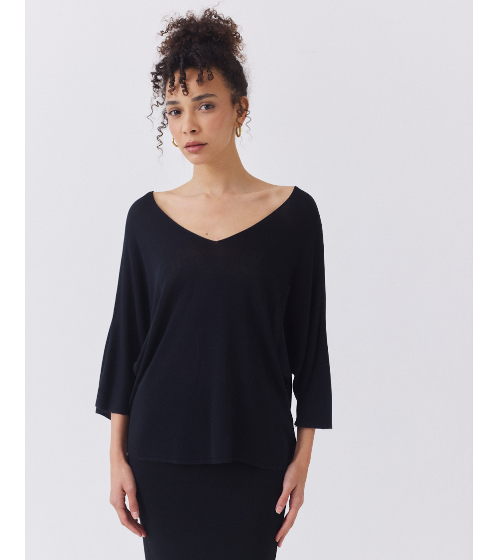 JERSEY DE PUNTO CON MANGA MURCIÉLAGO Y CUELLO EN V | MULAYA