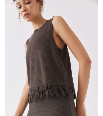 TOP DE PUNTO CON CUELLO REDONDO Y FLECOS | MULAYA