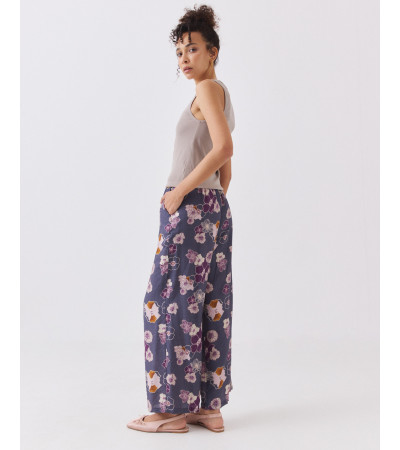 Pantalón Fluido con Estampado Floral | MULAYA