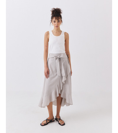 Falda de Cuadros con Volantes y Estilo Cruzado | MULAYA