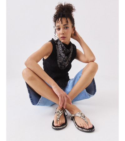 PAÑUELO BANDANA CUADRADO CON ESTAMPADO FLORAL | MULAYA