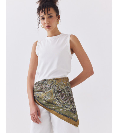 PAÑUELO BANDANA CUADRADO CON ESTAMPADO PAISLEY | MULAYA