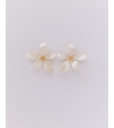 Pendiente de Flor con Detalle Dorado Central | MULAYA