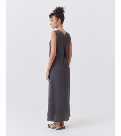 VESTIDO LARGO CON ESCOTE EN ESPALDA Y MANGA SISA | MULAYA