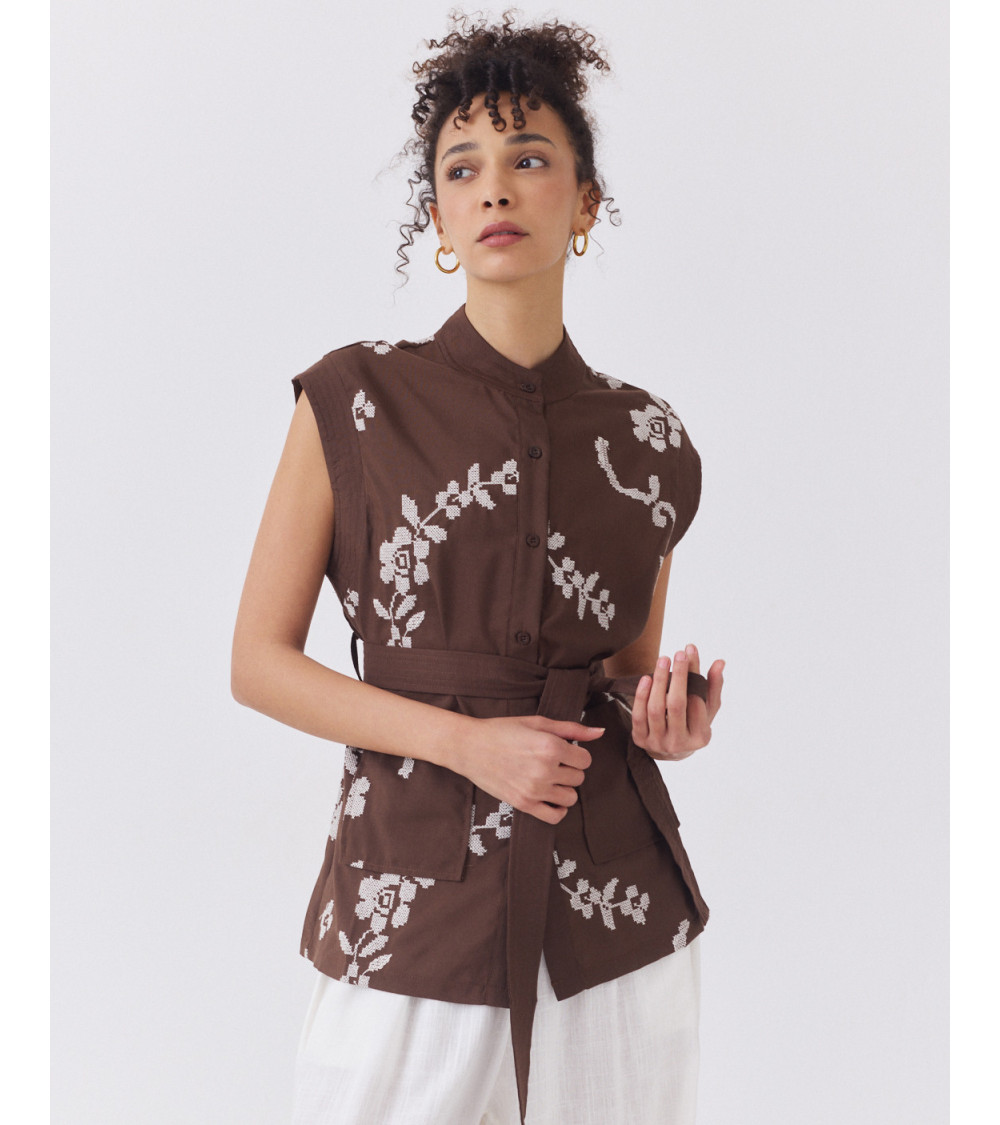 CHALECO LARGO PUNTO CRUZ CINTURÓN | MULAYA